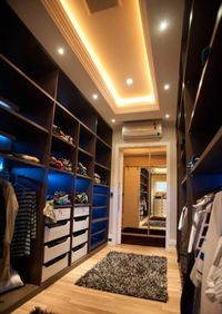 Большая открытая гардеробная комната с комбинированным наполнением Кропоткин