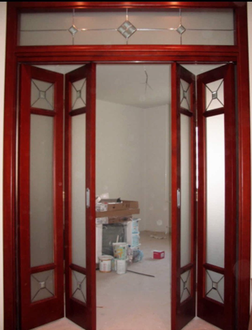 Дверь гармошка с декоративными стеклянными вставками Кропоткин