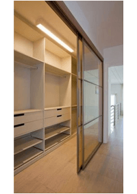Линейная гардеробная комната с дверями купе Кропоткин